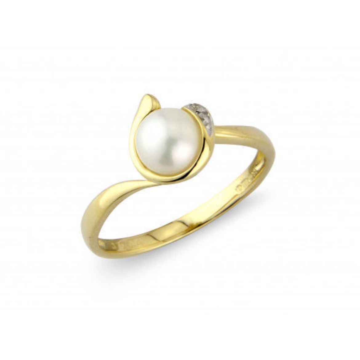 Picture of 9ct Yellow Gold Diamond Pearl Ring