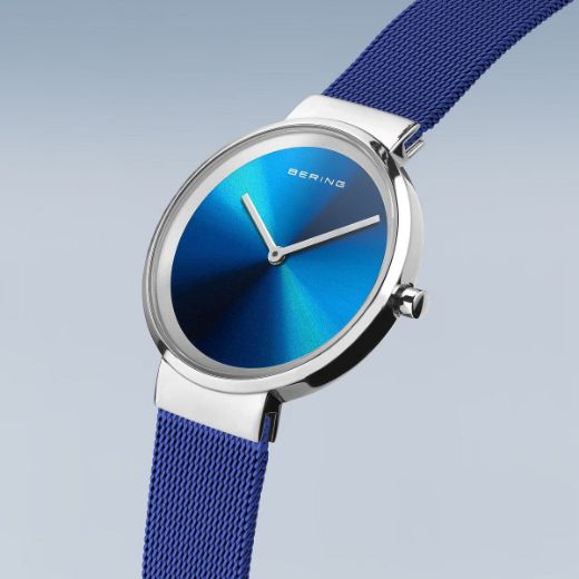 Picture of Matte Blue Ladies Watch with Mesh Strap and Blue Green Dial