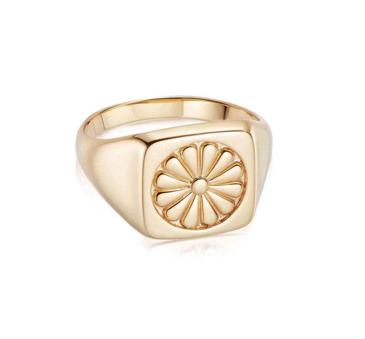 Picture of Daisy Bloom Signet Ring 18ct Gold Plate