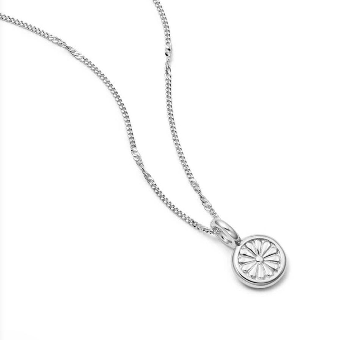 Picture of Daisy Bloom Mini Pendant Necklace Sterling Silver