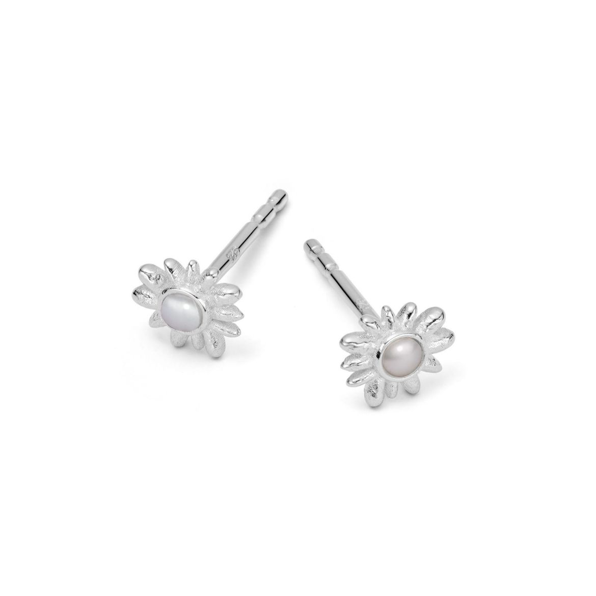 Picture of Daisy Mini Mother of Pearl Stud Earrings Sterling Silver