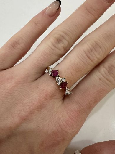 Picture of 18ct Yellow Gold Ruby and Diamond Dress Ring