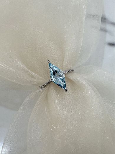 Picture of 9ct White Gold Blue Topaz Kite Style Ring