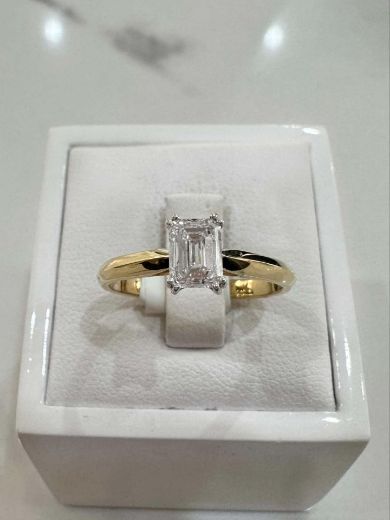 Picture of 18ct Yellow Gold Emerald Cut Diamond Solitaire Ring