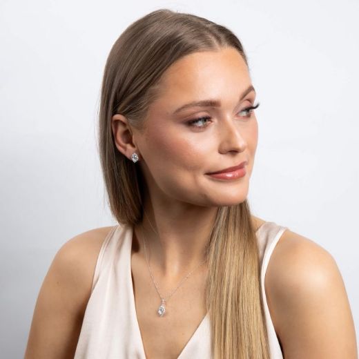 Picture of Oval Cluster Stud Earrings