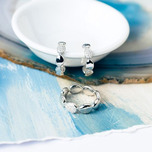 Picture of Coast Pebble Glisten Pavé Ring