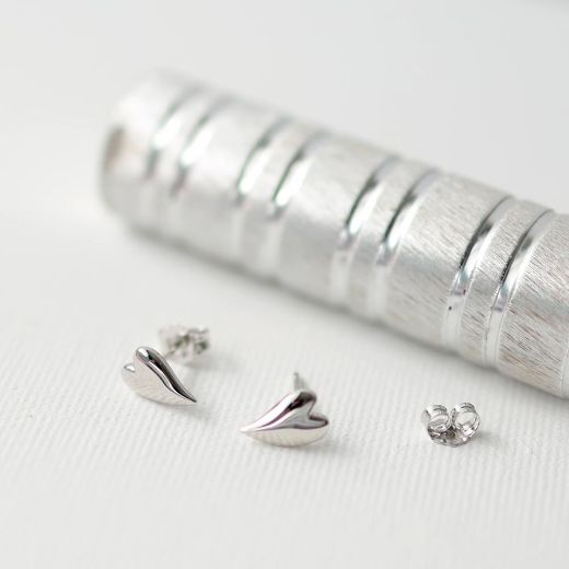 Picture of Desire Kiss Mini Heart Stud Earrings