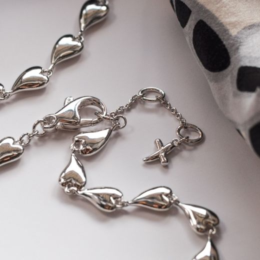 Picture of Desire Kiss Linking Hearts Bracelet