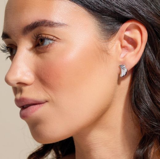 Picture of Océane Shell Echo Stud Earrings