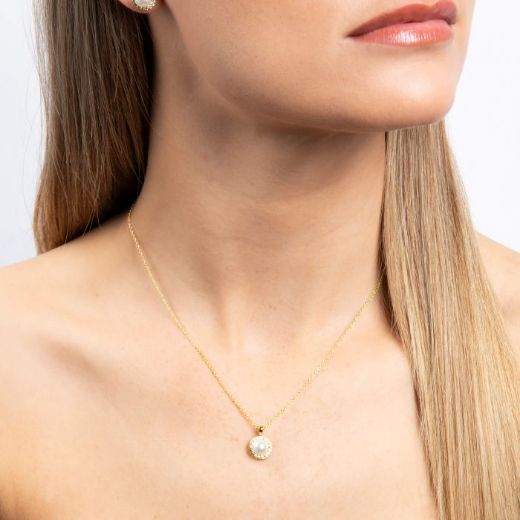 Picture of Shell Pearl and Zirconia Halo Pendant Gold 