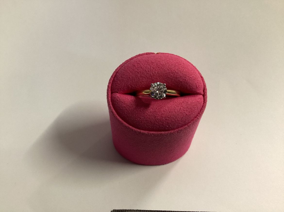 Picture of Lab 1ct brilliant cut ring yellow gold